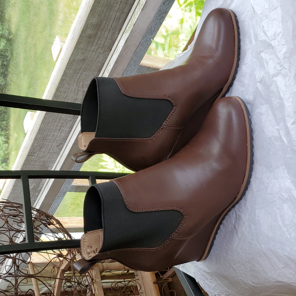 Soul Naturalizer Wedge Boots Size 6